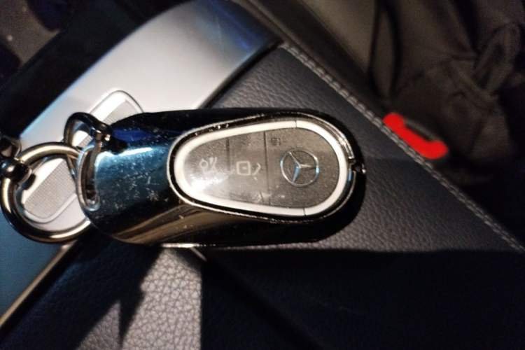 Used Mercedes-Benz C-Class 2023 Restyled C 260 L Night Edition Sports Version Vehicle Key