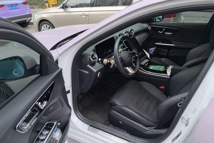Used Mercedes-Benz C-Class 2023 Restyled C 260 L Sport Edition Driver Seat