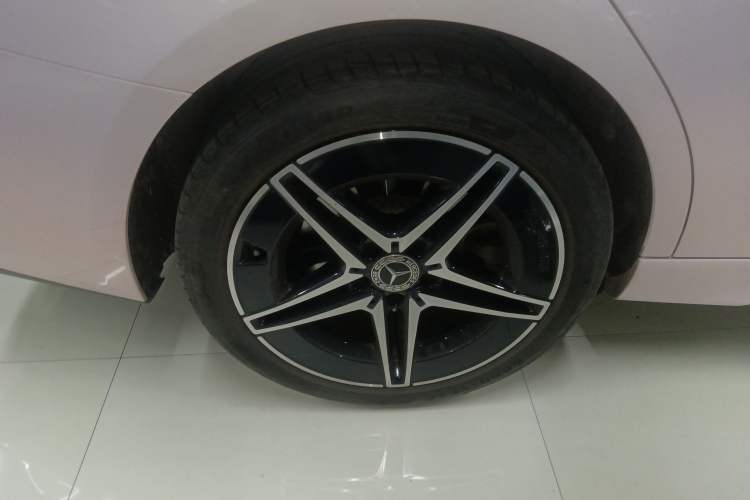 Used Mercedes-Benz C-Class 2023 C 260 L Bright Night Sports Edition Exterior 5