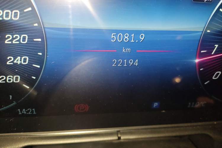Used Mercedes-Benz C-Class 2023 Revised C 200 L Sport Edition Odometer Close Up