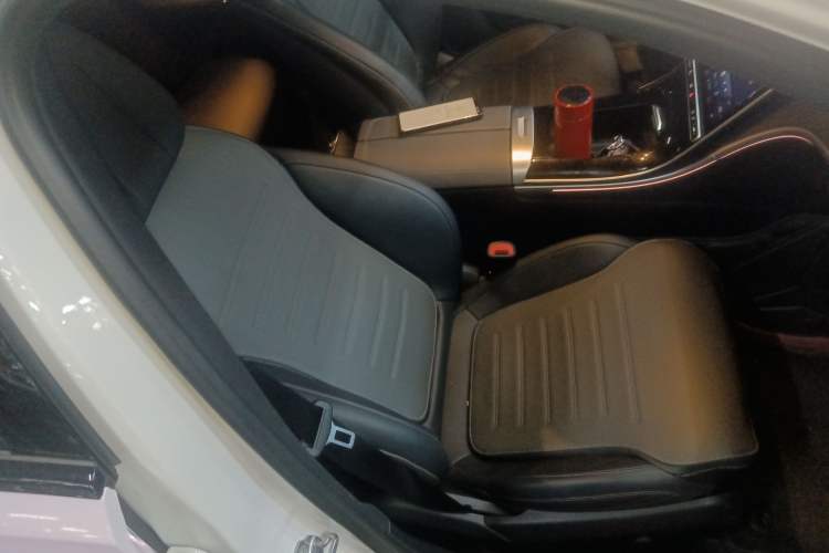 Used Mercedes-Benz C-Class 2023 C 260 L Bright Night Sports Edition Right Front Seat