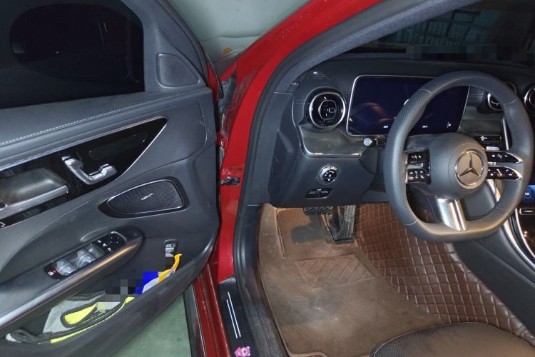 Used Mercedes-Benz C-Class 2023 Revised C 200 L Sport Edition Driver Seat