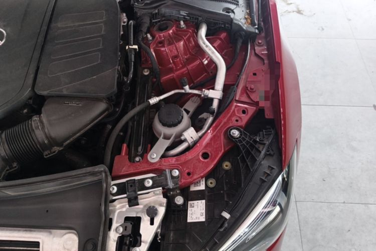 Used Mercedes-Benz C-Class 2023 C 260 L Sport Edition Engine Bay Left