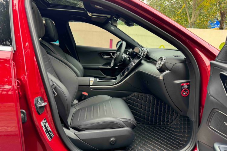 Used Mercedes-Benz C-Class 2023 Revised C 200 L Sport Edition Interior 7