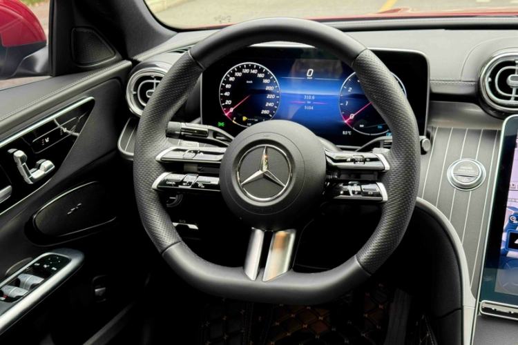 Used Mercedes-Benz C-Class 2023 Revised C 200 L Sport Edition Interior 9