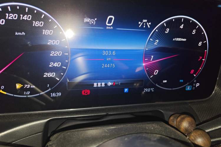 Used Mercedes-Benz C-Class 2023 Revised C 200 L Sport Edition Odometer Close Up