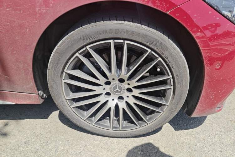 Used Mercedes-Benz C-Class 2023 C 200 L Sport Edition Right Front Wheel Hub