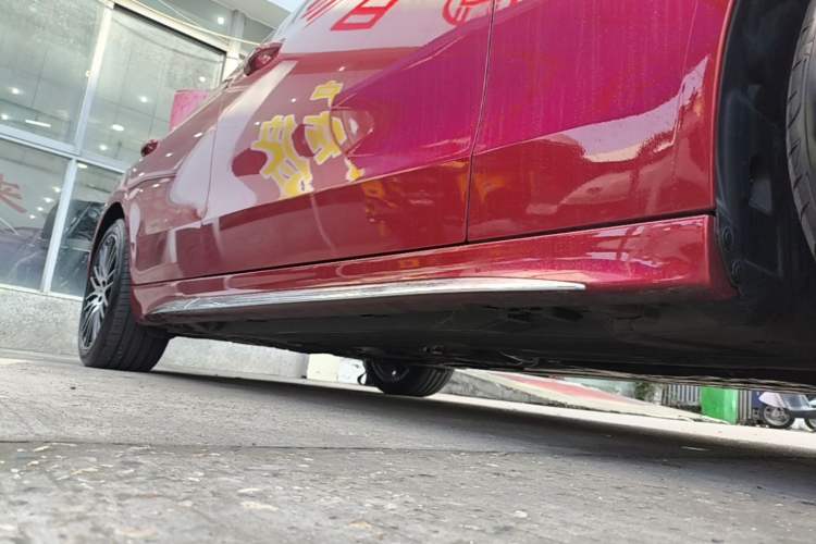 Used Mercedes-Benz C-Class 2023 Restyled C 260 L Sport Edition Right Side Sill