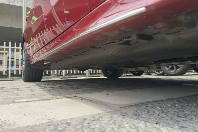 Used Mercedes-Benz C-Class 2023 Revised C 200 L Sport Edition Right Side Sill