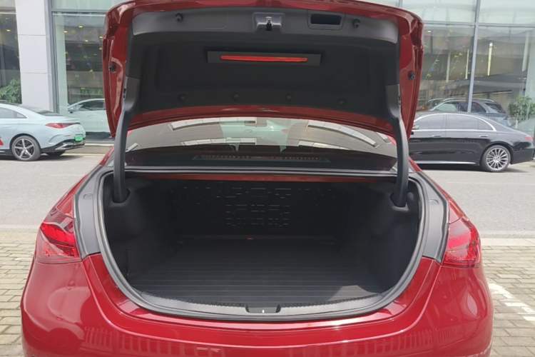 Used Mercedes-Benz C-Class 2023 Revised C 200 L Sport Edition Trunk