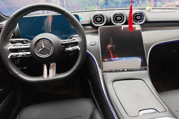 Used Mercedes-Benz C-Class 2023 C 260 L Sport Edition Center Console