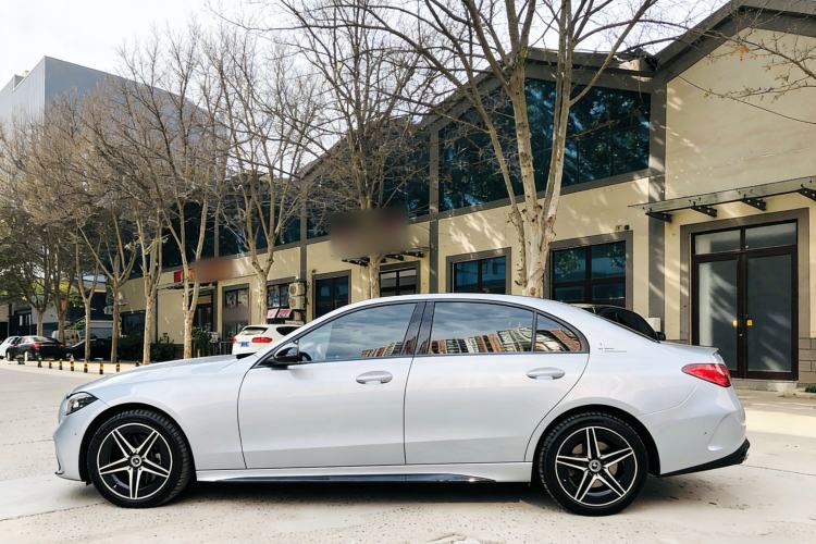 Used Mercedes-Benz C-Class 2023 Restyled C 260 L Night Edition Sports Version Exterior 4