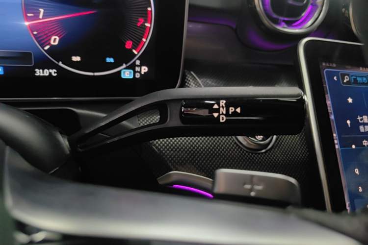 Used Mercedes-Benz C-Class 2023 Restyled C 260 L Sport Edition Gear Lever