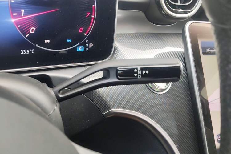 Used Mercedes-Benz C-Class 2023 Revised C 200 L Sport Edition Gear Lever
