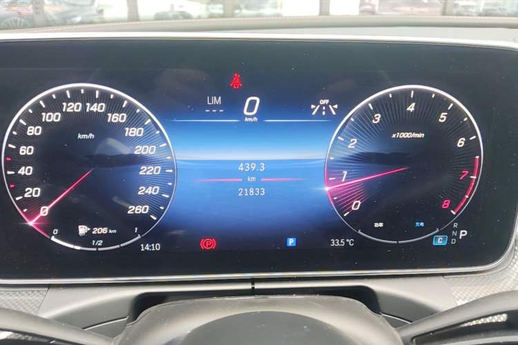 Used Mercedes-Benz C-Class 2023 Revised C 200 L Sport Edition Instrument Cluster