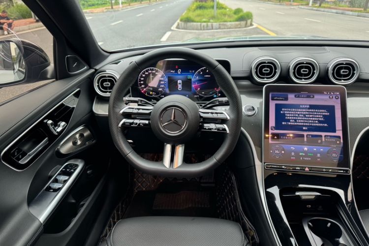 Used Mercedes-Benz C-Class 2023 Restyled C 260 L Night Edition Sports Version Interior 1