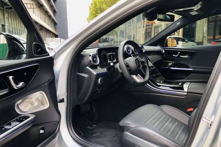 Used Mercedes-Benz C-Class 2023 Restyled C 260 L Night Edition Sports Version Interior 3