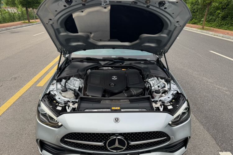 Used Mercedes-Benz C-Class 2023 Restyled C 260 L Night Edition Sports Version Interior 5