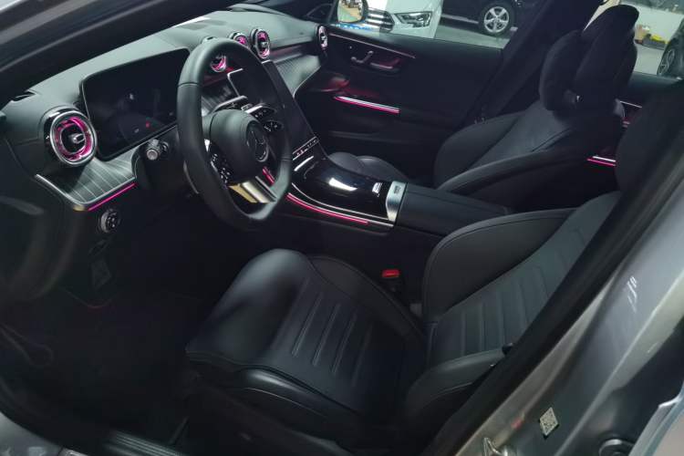 Used Mercedes-Benz C-Class 2023 Restyled C 260 L Night Edition Sports Version Left Front Seat