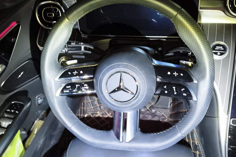 Used Mercedes-Benz C-Class 2023 C 200 L Sport Edition Steering Wheel