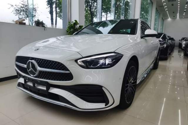 Mercedes-Benz C-Class 2023 Restyled C 260 L Sport Edition usata