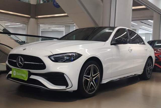 Ojetý Mercedes-Benz C-Class 2023 C 260 L Bright Night Sports Edition