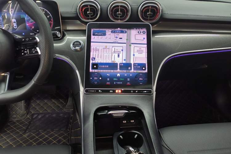 Used Mercedes-Benz C-Class 2023 Second Facelift C 260 L Sport Edition Audio And AC Panel