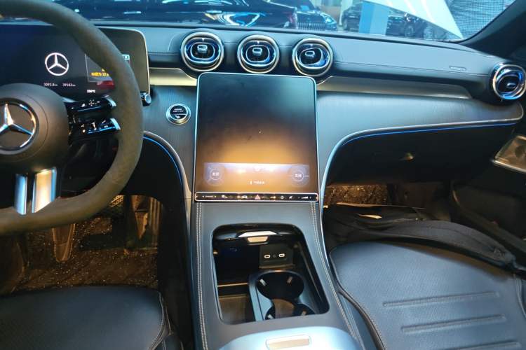 Used Mercedes-Benz C-Class 2023 C 260 L Sport Edition Audio And AC Panel