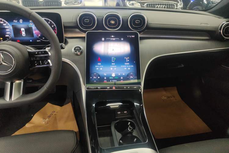Used Mercedes-Benz C-Class 2023 Revised C 200 L Sport Edition Audio And AC Panel