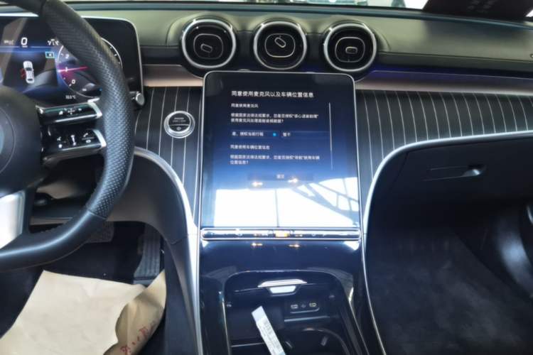 Used Mercedes-Benz C-Class 2023 C 200 L Sport Edition Audio And AC Panel