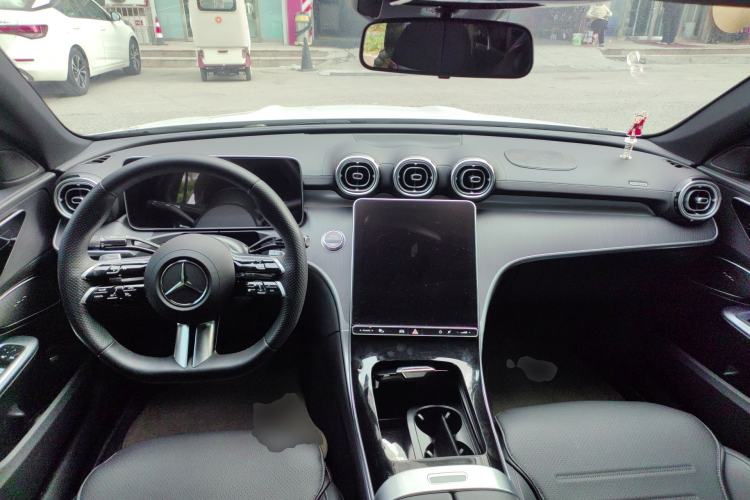 Used Mercedes-Benz C-Class 2023 Restyled C 260 L Sport Edition Center Console