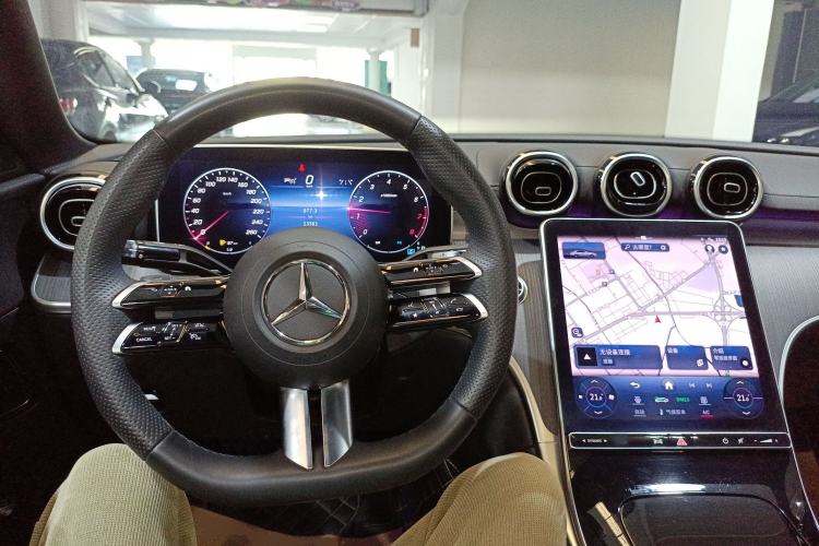 Used Mercedes-Benz C-Class 2023 Revised C 200 L Sport Edition Center Console