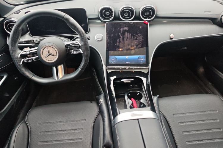 Used Mercedes-Benz C-Class 2023 C 200 L Sport Edition Center Console