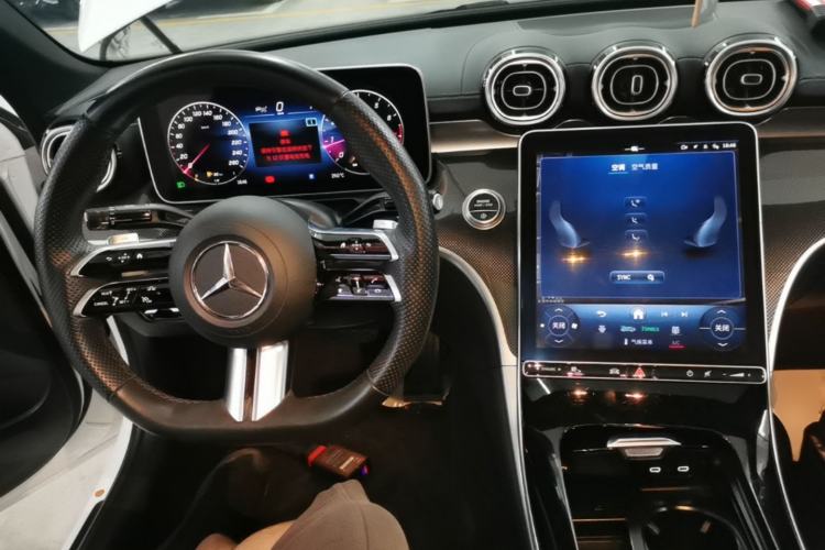 Used Mercedes-Benz C-Class 2023 C 260 L Sport Edition Center Console
