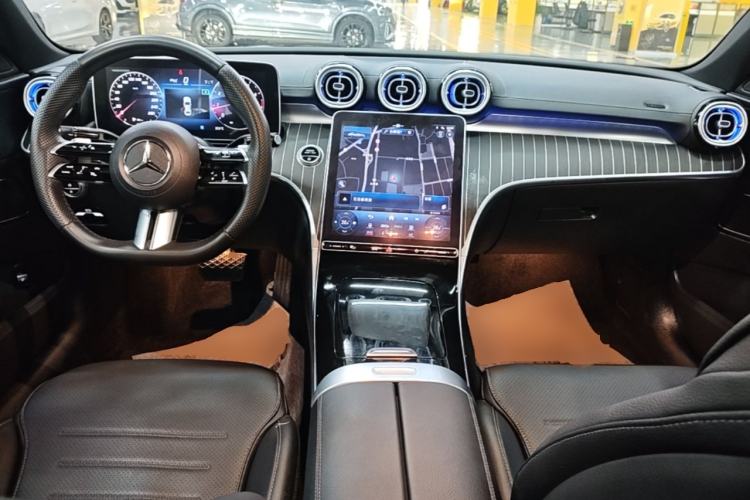 Used Mercedes-Benz C-Class 2023 Revised C 200 L Sport Edition Center Console