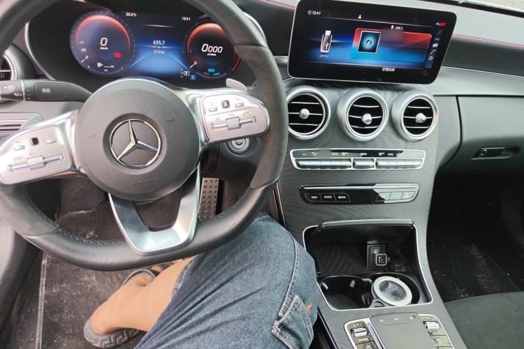 Used Mercedes-Benz C-Class 2023 C 260 Coupe Center Console