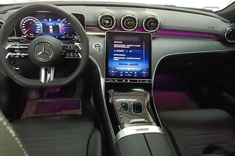 Used Mercedes-Benz C-Class 2023 C 200 L Sport Edition Center Console