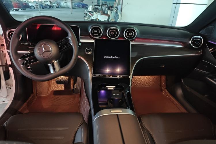 Used Mercedes-Benz C-Class 2023 Revised C 200 L Sport Edition Center Console
