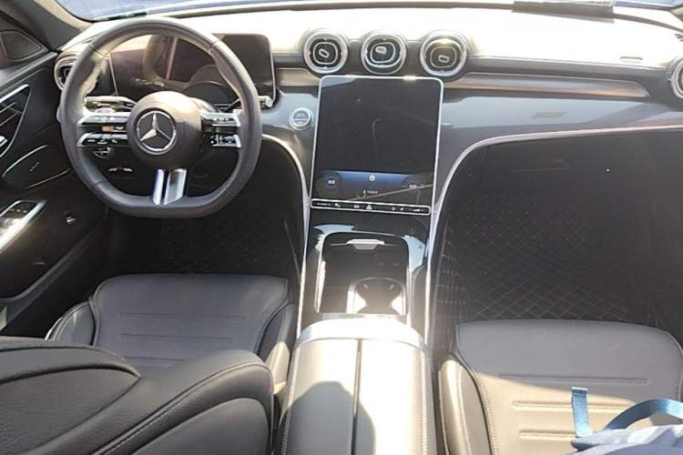 Used Mercedes-Benz C-Class 2023 Restyled C 260 L Sport Edition Center Console