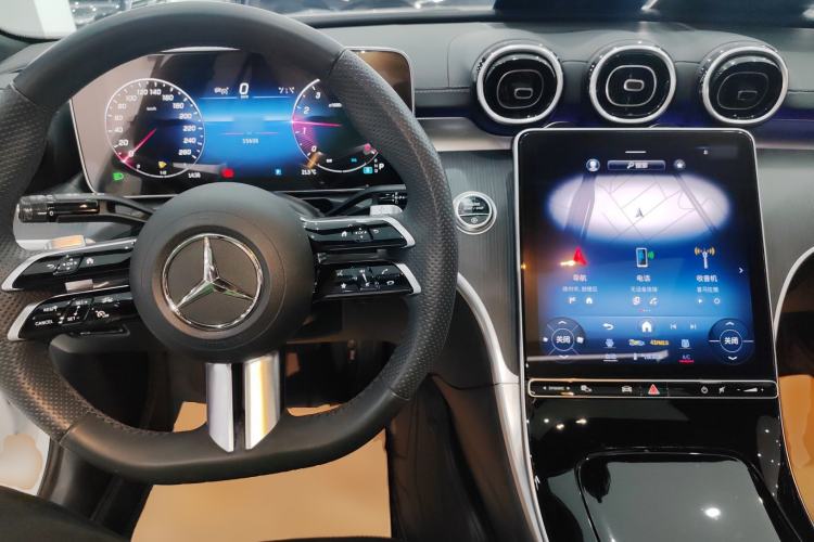 Used Mercedes-Benz C-Class 2023 C 200 L Sport Edition Center Console