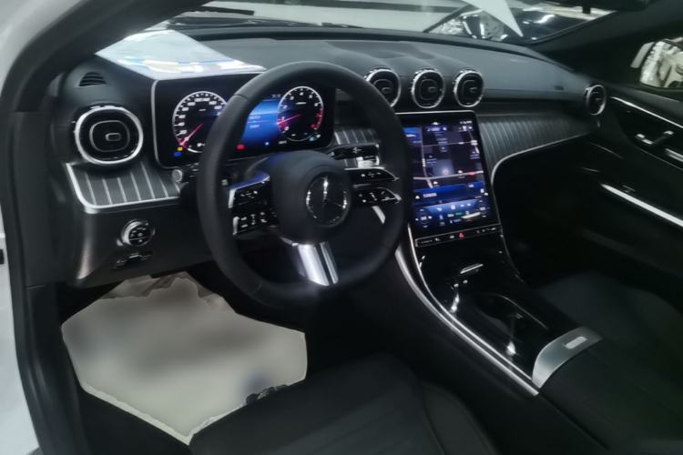 Used Mercedes-Benz C-Class 2023 Revised C 200 L Sport Edition Center Console