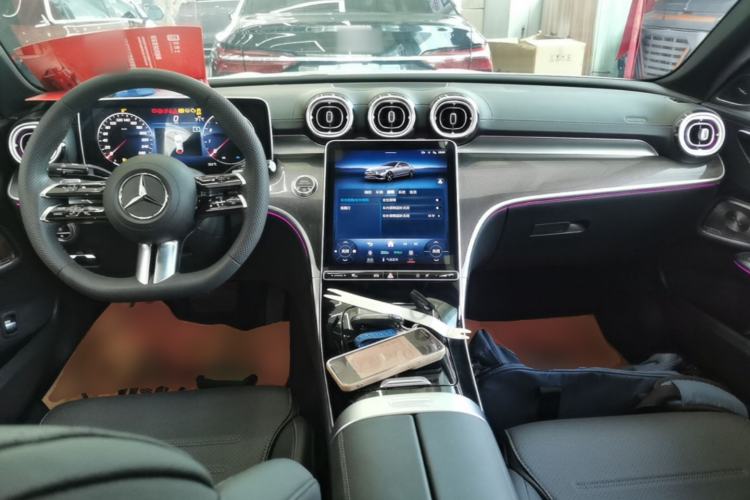 Used Mercedes-Benz C-Class 2023 Restyled C 260 L Night Edition Sports Version Center Console