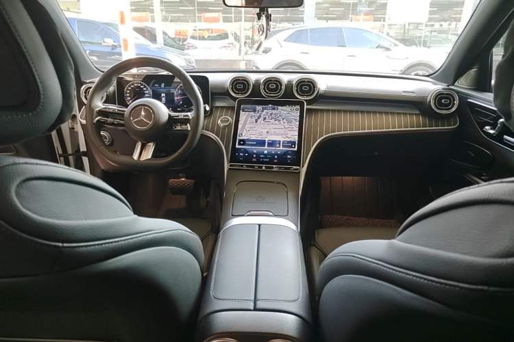 Used Mercedes-Benz C-Class 2023 Restyled C 260 L Sport Edition Center Console