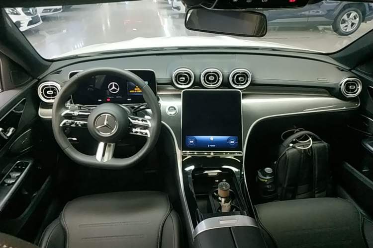 Used Mercedes-Benz C-Class 2023 Second Facelift C 260 L Sport Edition Center Console
