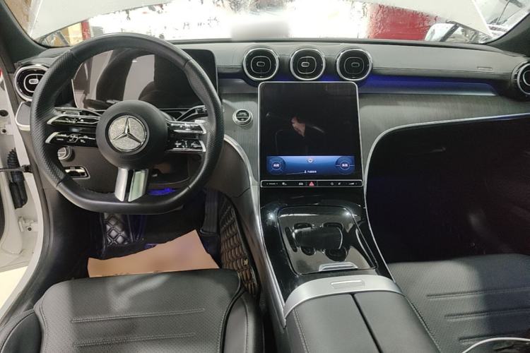 Used Mercedes-Benz C-Class 2023 C 200 L Sport Edition Center Console