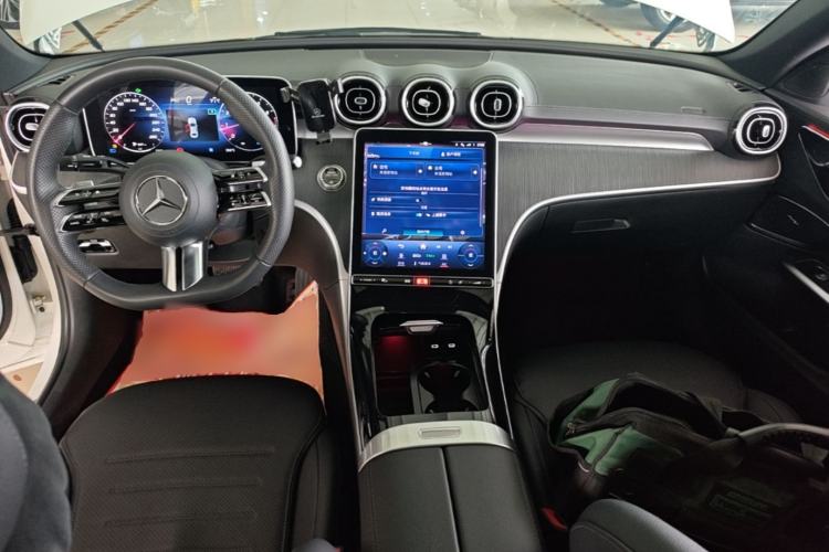 Used Mercedes-Benz C-Class 2023 Revised C 200 L Sport Edition Center Console