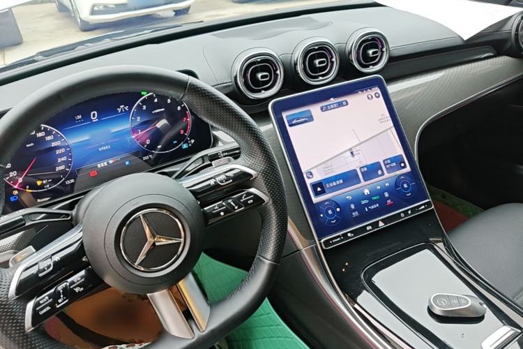 Used Mercedes-Benz C-Class 2023 C 260 L Sport Edition Center Console