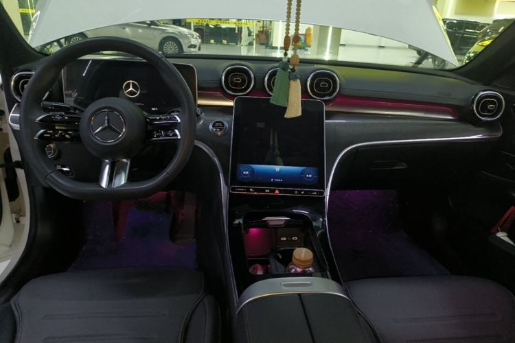 Used Mercedes-Benz C-Class 2023 Revised C 200 L Sport Edition Center Console