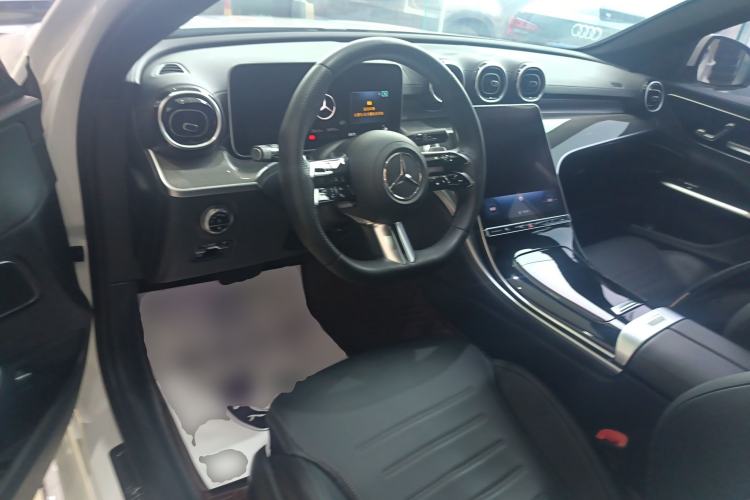 Used Mercedes-Benz C-Class 2023 C 200 L Sport Edition Center Console