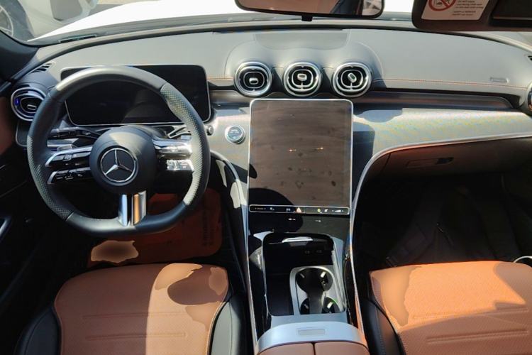 Used Mercedes-Benz C-Class 2023 C 260 L Sport Edition Center Console